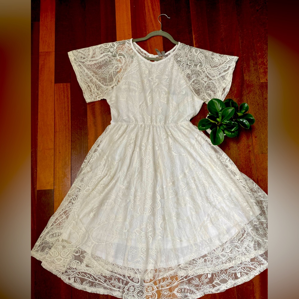Women’s White Lace Midi Dress